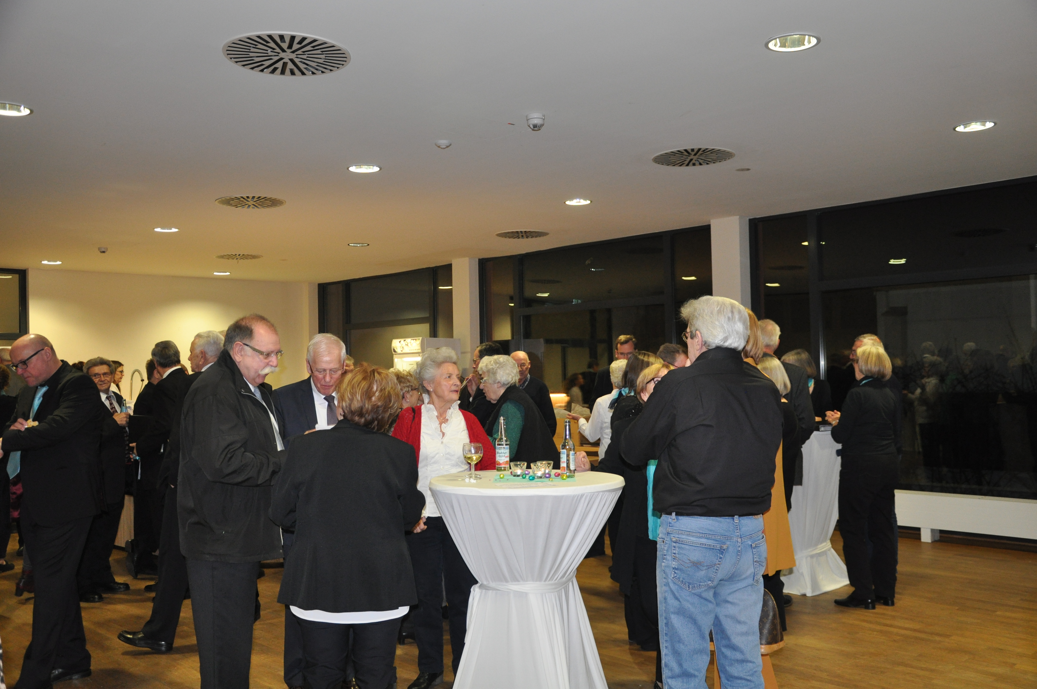 DSC_0953.JPG DSC_0953.JPG