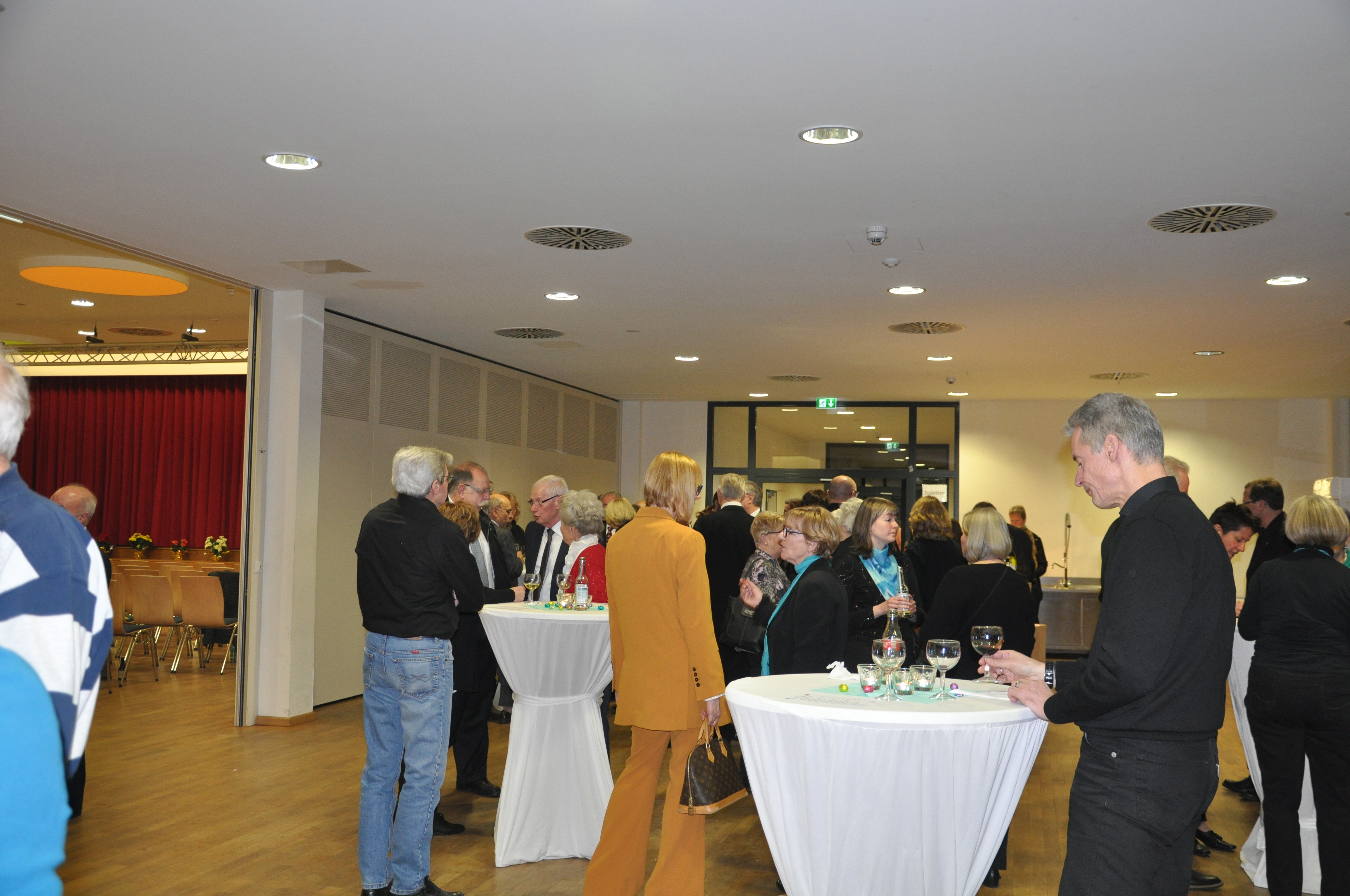 DSC_0956.JPG DSC_0956.JPG