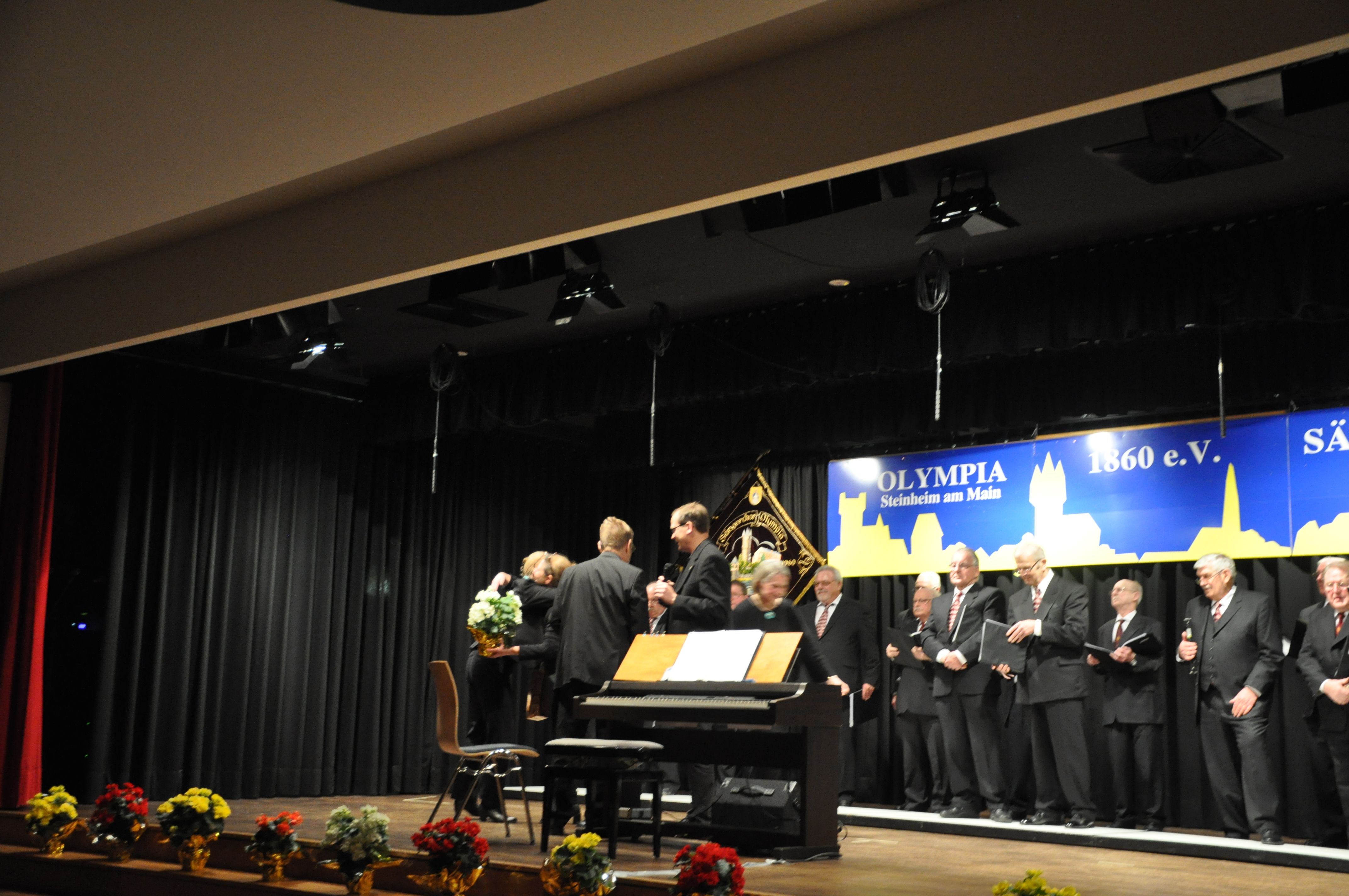 DSC_0976.JPG DSC_0976.JPG